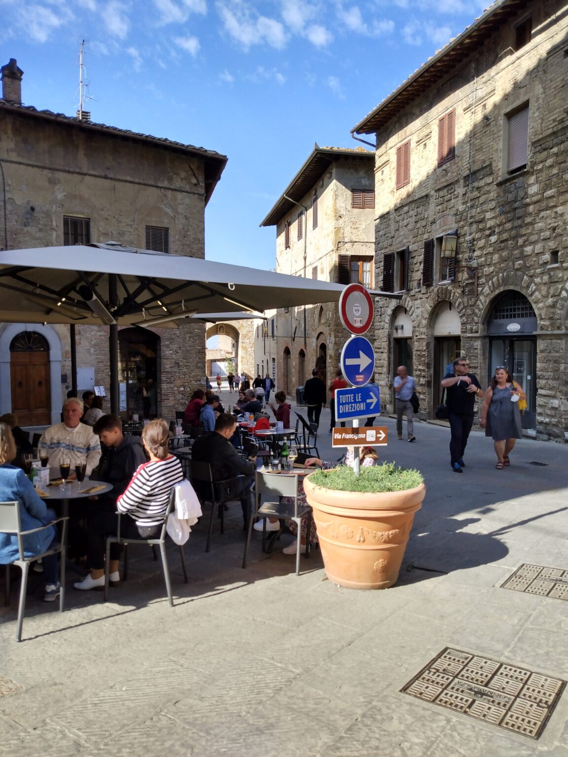 lunch in San Gimignano