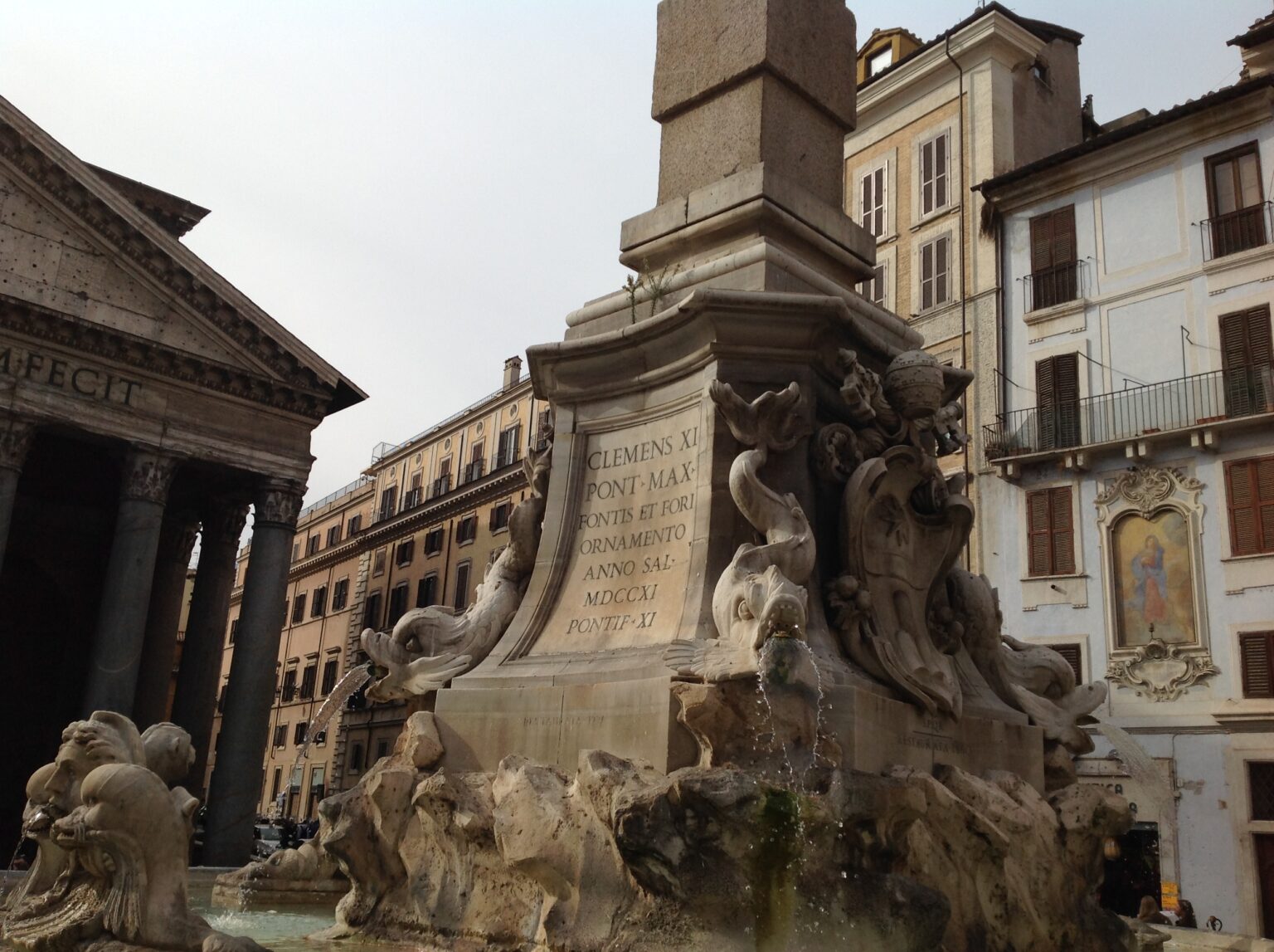 fountain in front of the Pantheon
