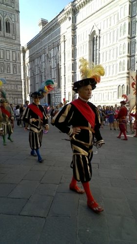 il Carro Matto in Piazza del Duomo